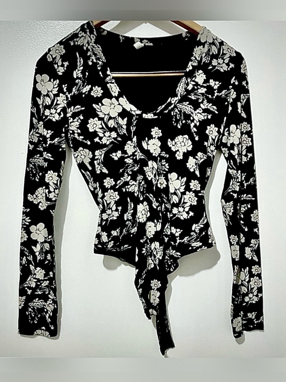 Intimately Free People Gotcha Floral Bodysuit Plunging Deep V Tie Front Top S